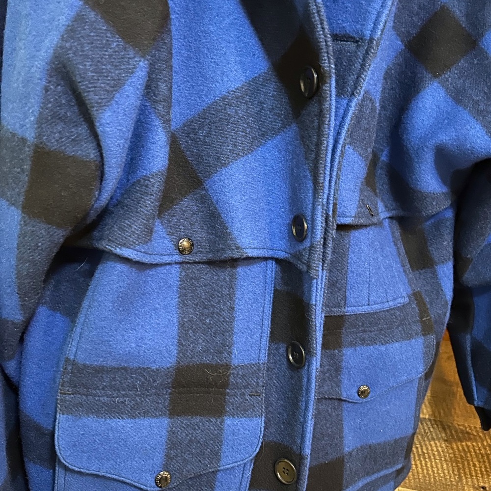 Filson Mackinaw Cape Coat size 44 - Picture 10 of 10